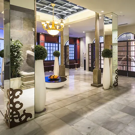 Comfort Dauro 2 3* Granada