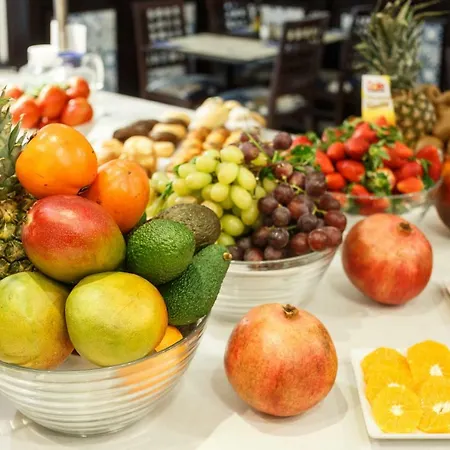 コンフォート ダウロ 2 グラナダ