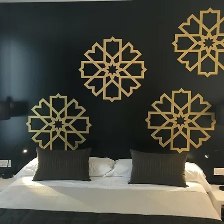 コンフォート ダウロ 2 ホテル グラナダ